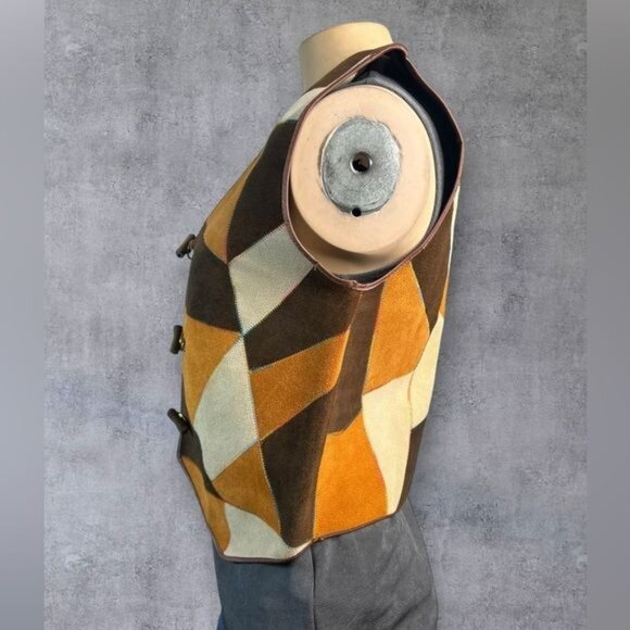 Handmade Vintage Geometric Vest With Toggles & Chain Closure - Picture 4 of 8